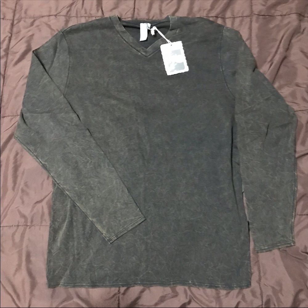 Lenor Romano Men’s Marbled V-Neck Shirt